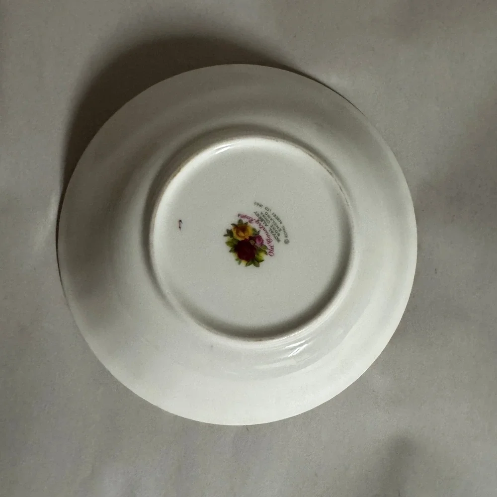 Royal Albert Old Country Roses CEREAL‎ Bowl Bone China England Gold Trim 6